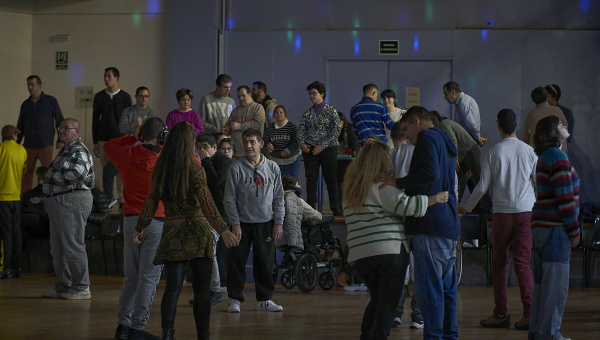 Primera sessió discoteca inclusiva