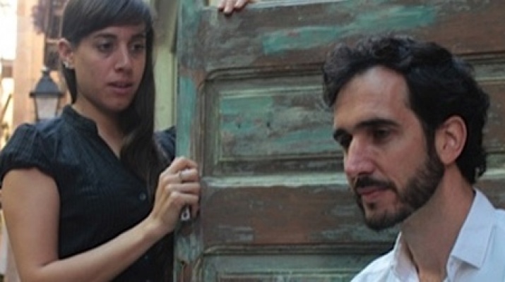 Tras la puerta, ellos dos Tras la puerta, ellos dos