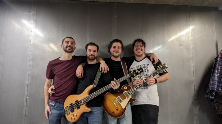 #Demo amb Banana Strong