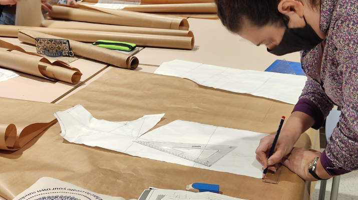 Creació de patrons a mida Creació de patrons a mida