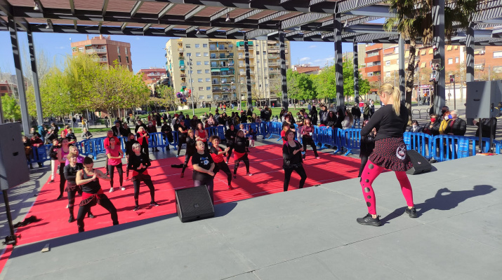 Actuació participativa de "Fitgipsy"