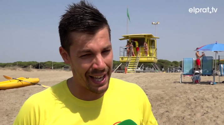 L'equip de socorristes consciencia el jovent per garantir "unes platges segures entre tothom"