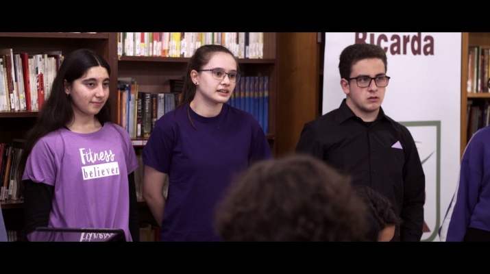 Joves de l'institut Estany de la Ricarda: reflexions d'un confinament. Connexions 2020-21.