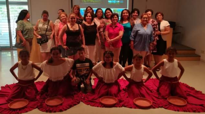 En Femení: En Femení: