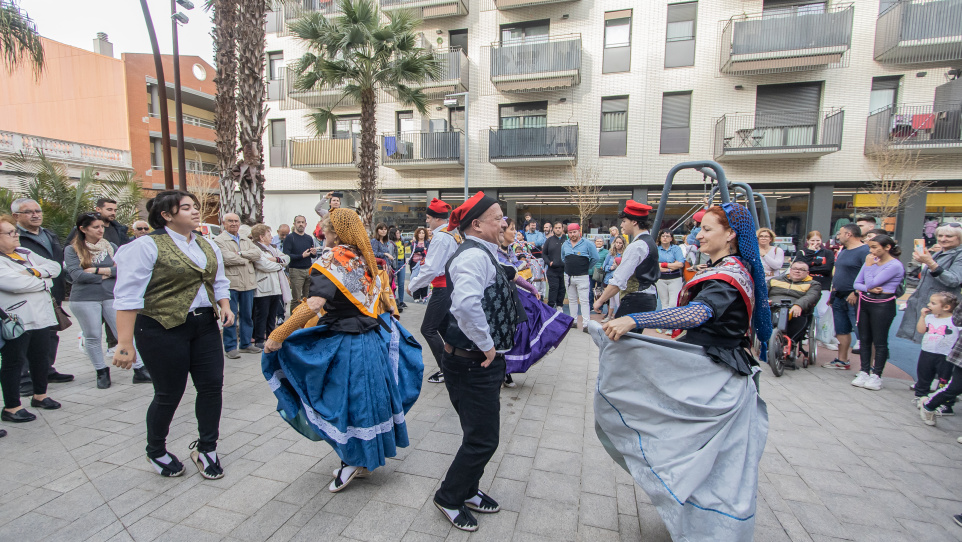 Inauguració peça al·legòrica Garrovillas