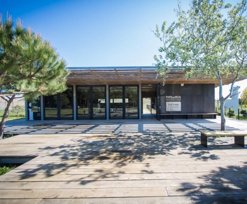 Oficina d'informació turística de Can Camins.