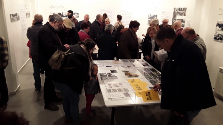 Inauguració: Habitatges de la Seda. Fotorelats. Històries que fan LA Història’ de Nora Ancarola