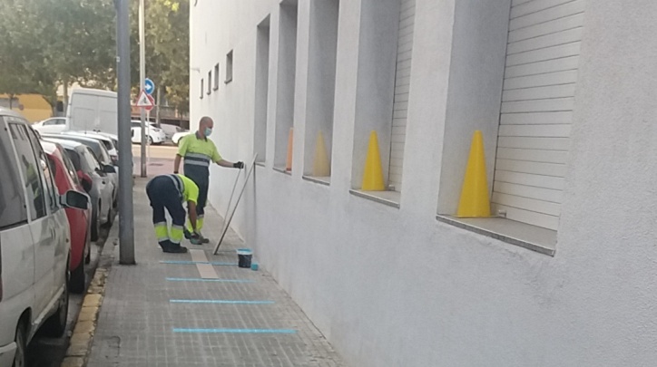 Treballs de senyalització de l'entorn escolar Treballs de senyalització de l'entorn escolar