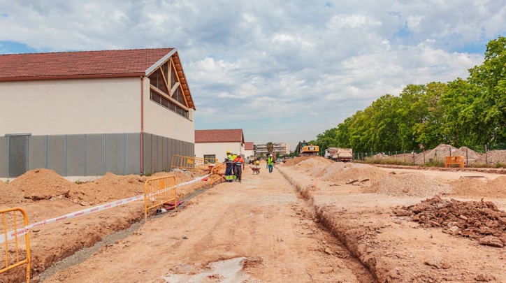 Obres a l'entorn de la Granja de la Ricarda.