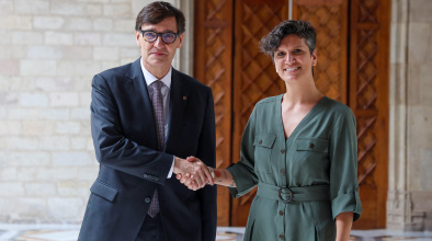 L'alcaldessa del Prat, Alba Bou, i el president de la Generalitat, Salvador Illa, al Palau de la Generalitat (foto: Rubén Moreno/Generalitat de Catalunya)